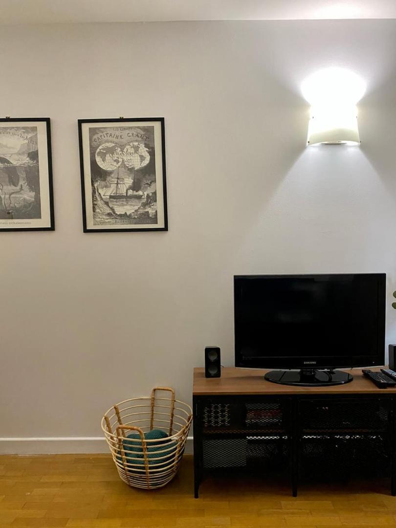 Spacious 1Br | Near City Center & Baby-Friendly! Appartement Lyon Buitenkant foto